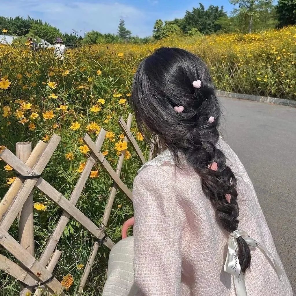 开画少女漫封面